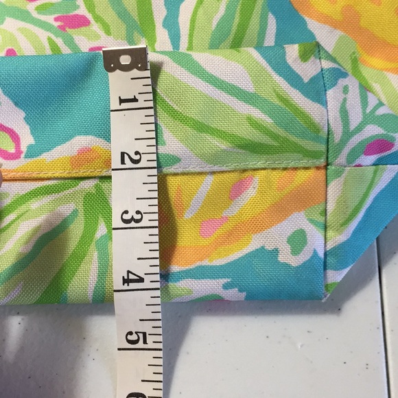 Lily Pulitzer for Estée Lauder tote - Picture 7 of 7